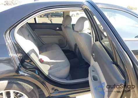 2012 Ford Fusion S z USA, uszkodzony, nr VIN 3FAHP0GA0CR163397